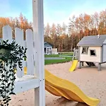 Lumi Letniskowe Z Podgrzewanym Basenem Lodge Rewal