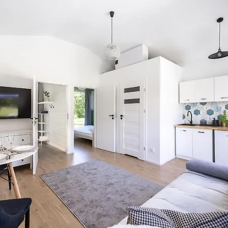 別荘 Lumi Letniskowe Z Podgrzewanym Basenem