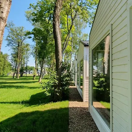 Ferienhaus Lumi Letniskowe Z Podgrzewanym Basenem *