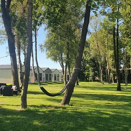 Lumi Letniskowe Z Podgrzewanym Basenem *