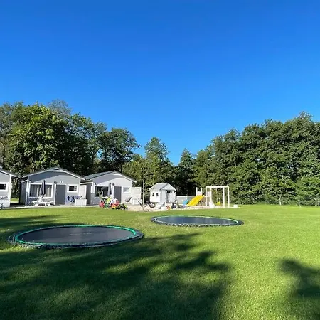 Lumi Letniskowe Z Podgrzewanym Basenem *