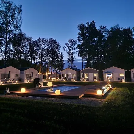 Lumi Letniskowe Z Podgrzewanym Basenem Casa vacanze *