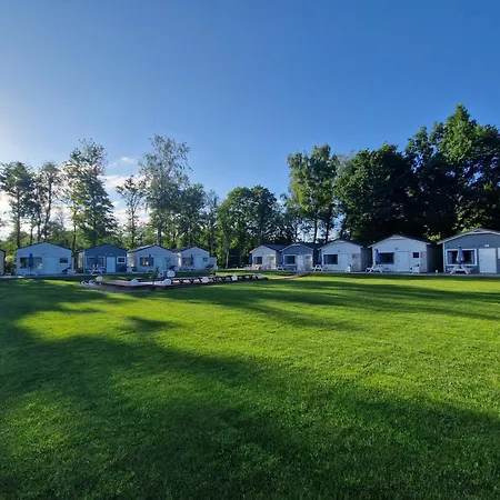Lumi Letniskowe Z Podgrzewanym Basenem Holiday home *