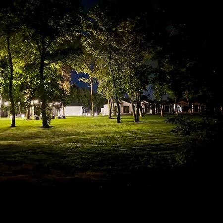 Lumi Letniskowe Z Podgrzewanym Basenem *