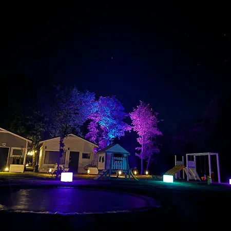 Lumi Letniskowe Z Podgrzewanym Basenem Ferienhaus *