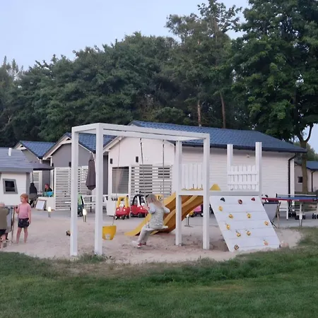 Lumi Letniskowe Z Podgrzewanym Basenem Holiday home *