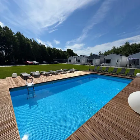 Holiday home Lumi - Nad Morzem - W Otoczeniu Natury - Z Podgrzewanym Basenem I Silownia Rewal