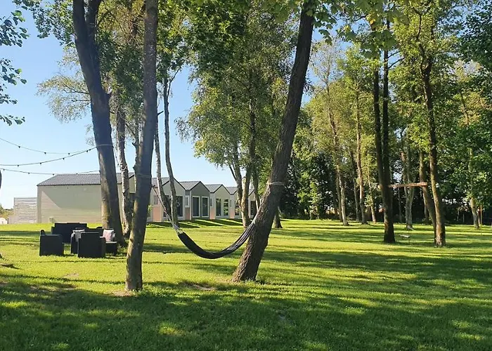 Lumi Letniskowe Z Podgrzewanym Basenem *