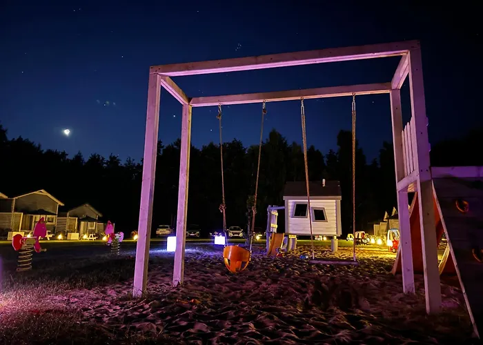 Lumi Letniskowe Z Podgrzewanym Basenem * Rewal