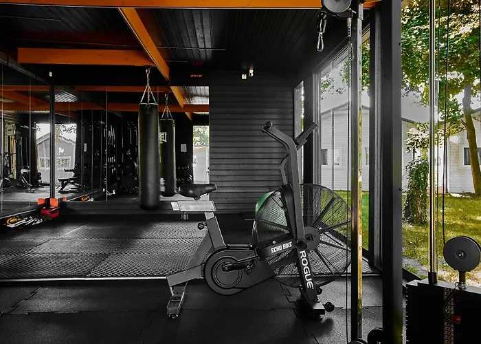 Lumi Letniskowe Z Podgrzewanym Basenem Rewal