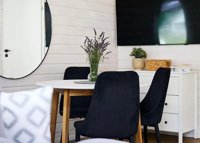 Lumi Letniskowe Z Podgrzewanym Basenem Ferienhaus *